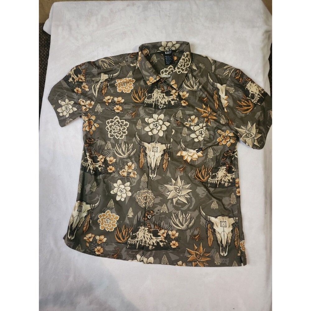5.11 Men's Oscar Short Sleeve Shirt in a green desert floor pattern